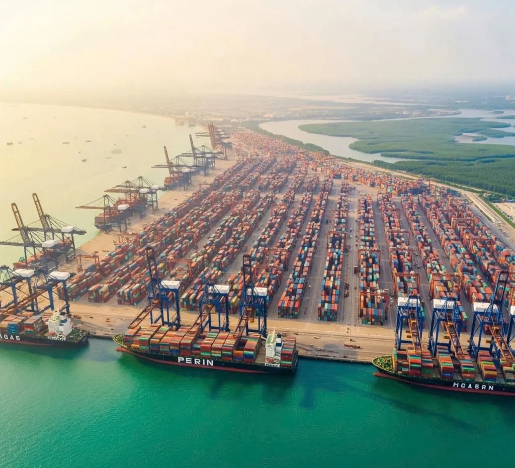 Landmark Harbour đảm nhận vai trò logistics và thương mại biển